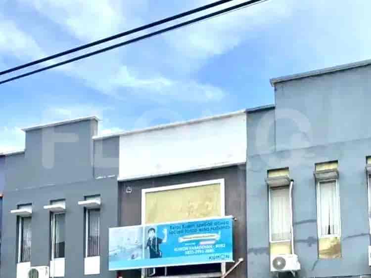 Disewakan Ruko Luas 68 m2 di Cibinong, Bogor - RKR7ec 2