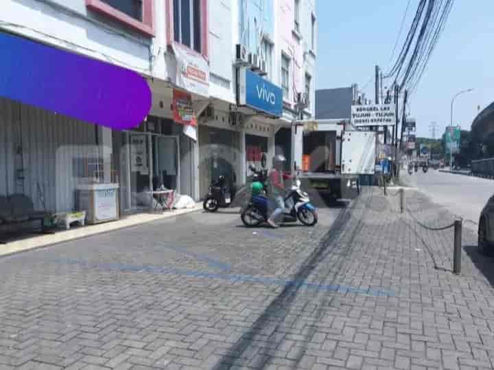 216 sqm, shophouse for rent in Baru Soleh Iskandar, Bogor - RKRe7d 1