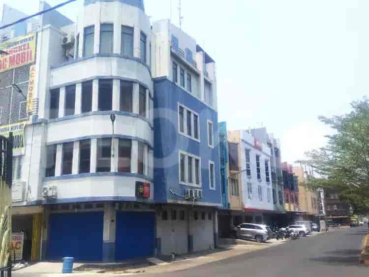 Disewakan Ruko Luas 350 m2 di Taman Palem Lestari, Cengkareng - RKR591 1