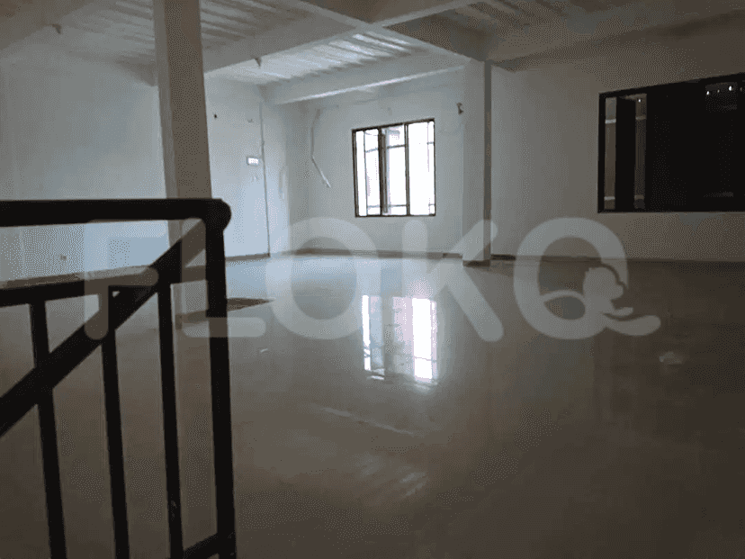 Disewakan Ruko Luas 200 m2 di Margonda, Depok 3