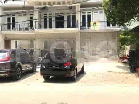112 sqm, shophouse for rent in Duren Sawit, Duren Sawit - RKR34d 1