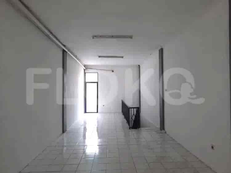 160 sqm, shophouse for rent in Pondok Kelapa, Duren Sawit - RKRc2a 2