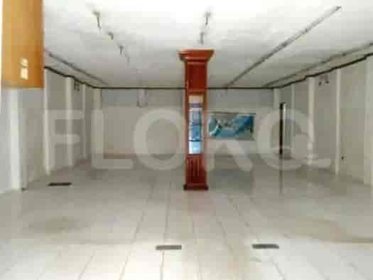 318 sqm, shophouse for rent in Duren Sawit, Duren Sawit - RKR004 2