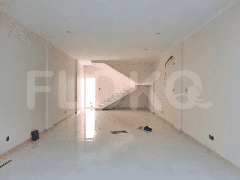 250 sqm, shophouse for rent in Duren Sawit Raya, Duren Sawit 3