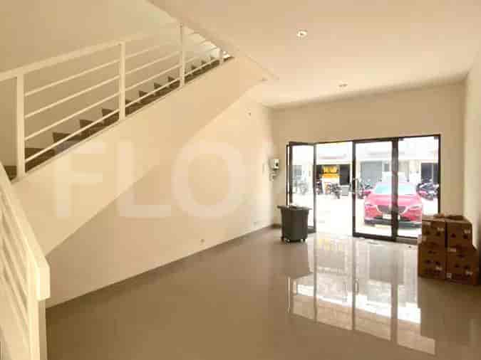 Disewakan Ruko Luas 81 m2 di Ruko Aniva Grande, Gading Serpong - RKRe7a 2