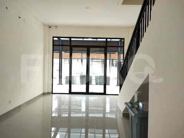 173 sqm, shophouse for rent in Hampton Promenade, Gading Serpong 2