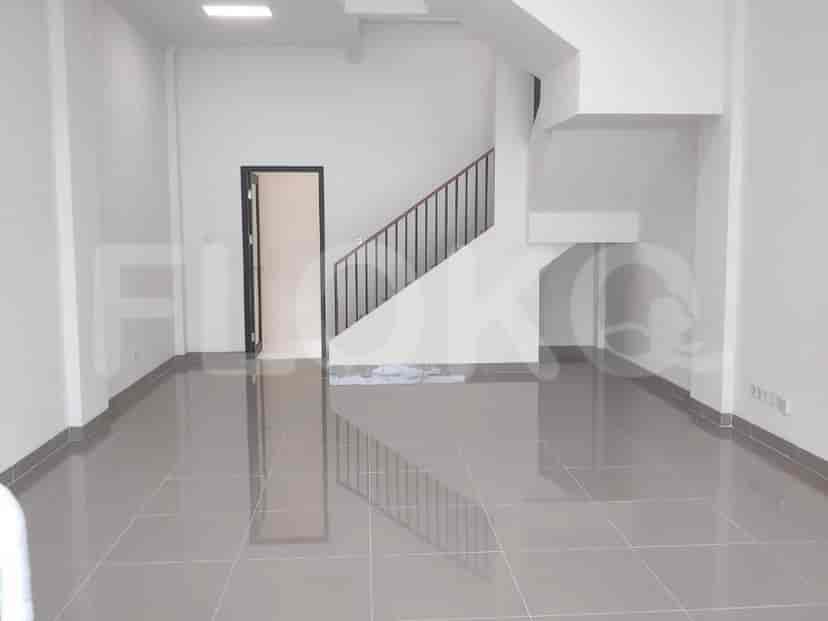 Disewakan Ruko Luas 184 m2 di Summarecon Gading Serpong, Gading Serpong 3