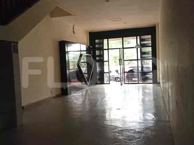 Disewakan Ruko Luas 190 m2 di Ruko L Agricola, Gading Serpong - RKR5e9 2