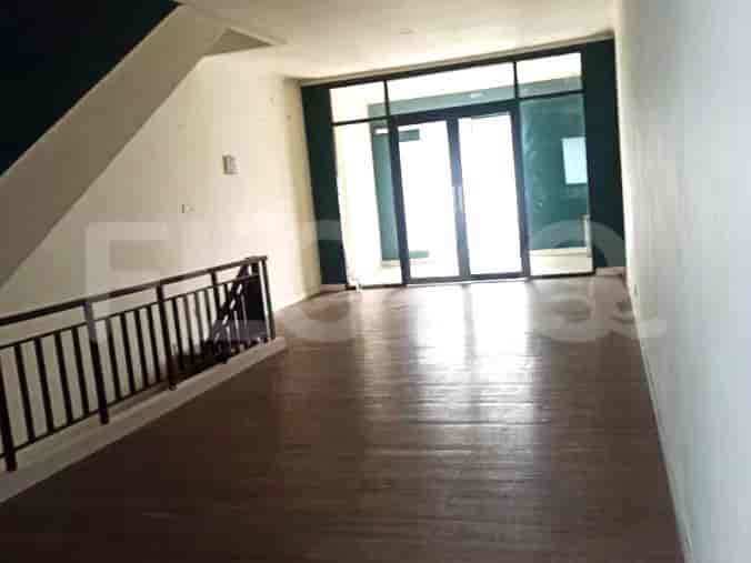 Disewakan Ruko Luas 190 m2 di Ruko L Agricola, Gading Serpong - RKR5e9 5