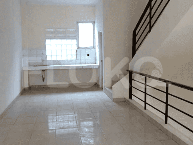 Disewakan Ruko Luas 216 m2 di Paramount Glaze 2, Gading Serpong - RKRf0f 4