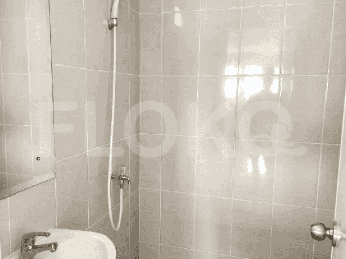 Disewakan Ruko Luas 300 m2 di Boulevard Raya, Gading Serpong - RKReb7 6