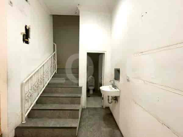 Disewakan Ruko Luas 197 m2 di Gandaria, Gandaria - RKR6ae 4