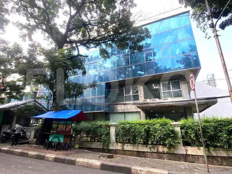 Disewakan Ruko Luas 1600 m2 di Wisma Gandaria, Gandaria - RKR057 1