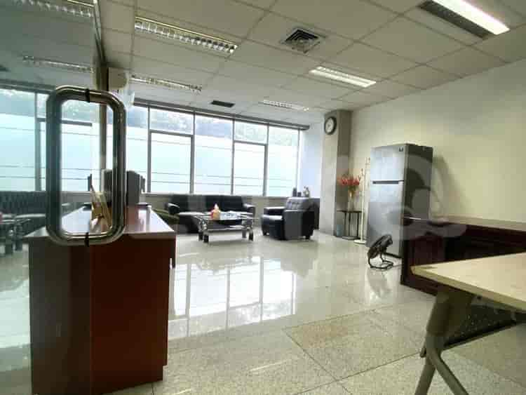Disewakan Ruko Luas 1600 m2 di Wisma Gandaria, Gandaria - RKR057 8