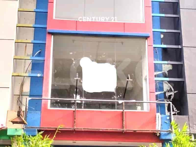 Disewakan Ruko Luas 255 m2 di Menteng Lippo, Karawang 1