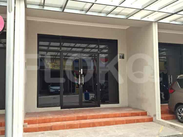 212 sqm, shophouse for rent in Gading Soho Sedayu City, Kelapa Gading - RKRad8 2