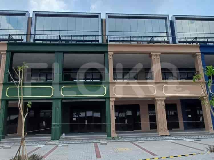 300 sqm, shophouse for rent in Boulevard Raya, Kelapa Gading - RKR797 1