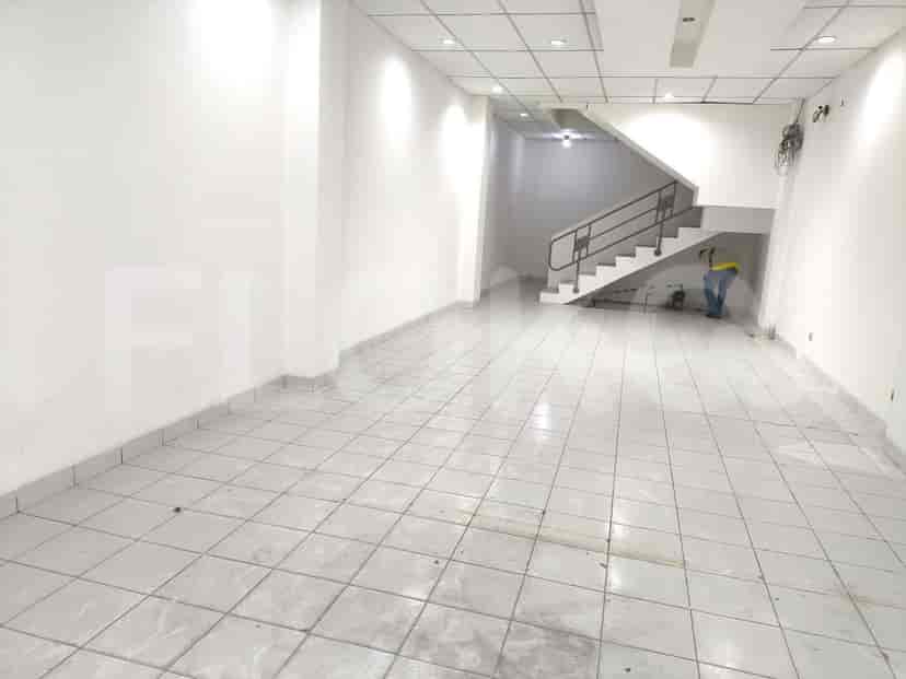 Disewakan Ruko Luas 288 m2 di Boulevard Raya, Kelapa Gading 2