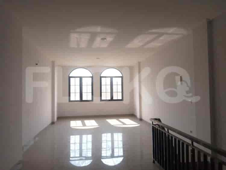 300 sqm, shophouse for rent in Sedayu City, Kelapa Gading - RKR639 6