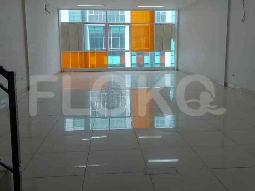 456 sqm, shophouse for rent in Kensington, Kelapa Gading 2
