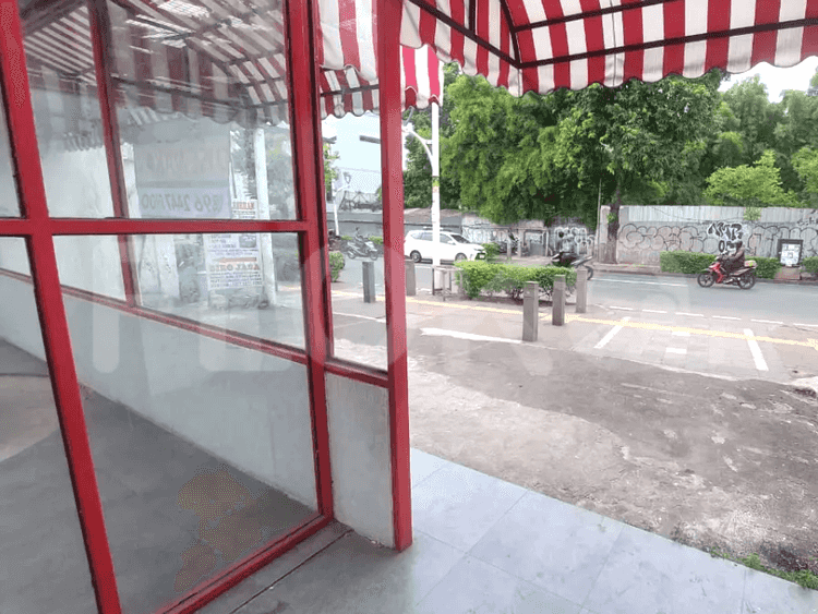 170 sqm, shophouse for rent in Kemang, Kemang - RKR3c0 1