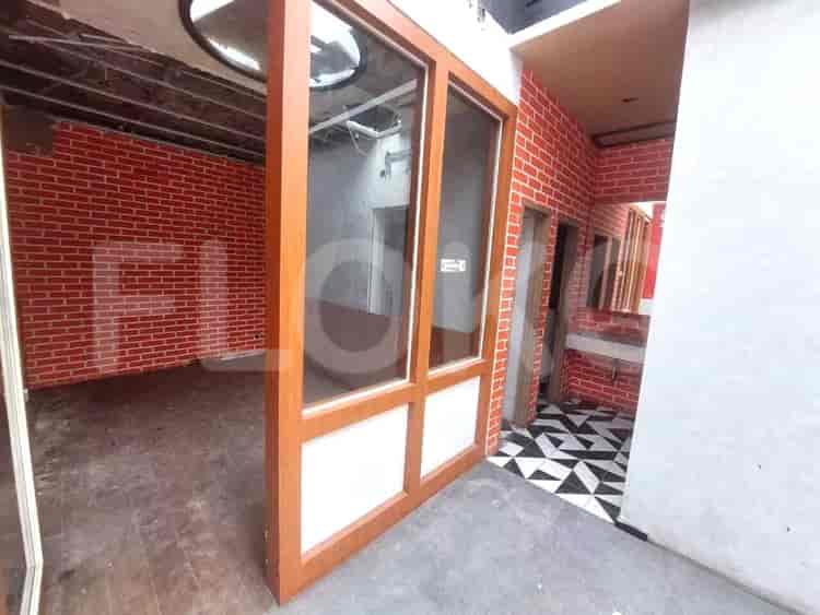 170 sqm, shophouse for rent in Kemang Raya, Kemang - RKR653 1