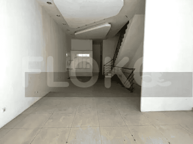 345 sqm, shophouse for rent in Benyamin Sueb, Kemayoran - RKR0c2 1