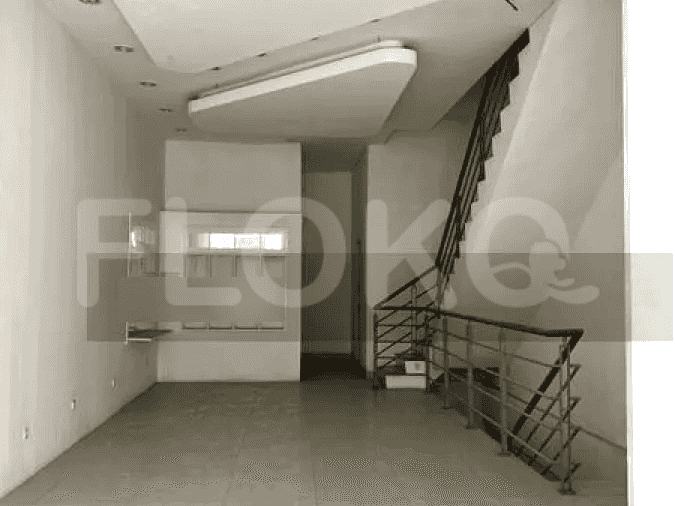 345 sqm, shophouse for rent in Benyamin Sueb, Kemayoran - RKR0c2 3