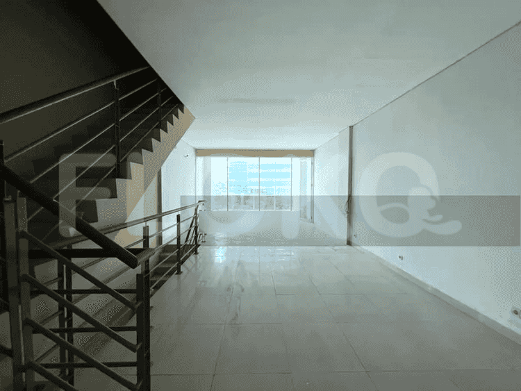 345 sqm, shophouse for rent in Benyamin Sueb, Kemayoran - RKR0c2 4