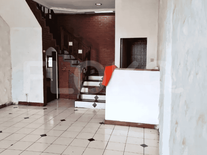 204 sqm, shophouse for rent in Lebak Bulus Raya, Lebak Bulus - RKRf11 3