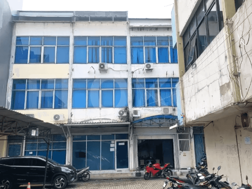 216 sqm, shophouse for rent in Raya Pasar Minggu, Pasar Minggu 3