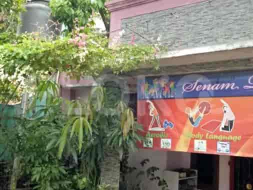 Disewakan Ruko Luas 150 m2 di Raya Bogor, Pasar Rebo - RKR111 1