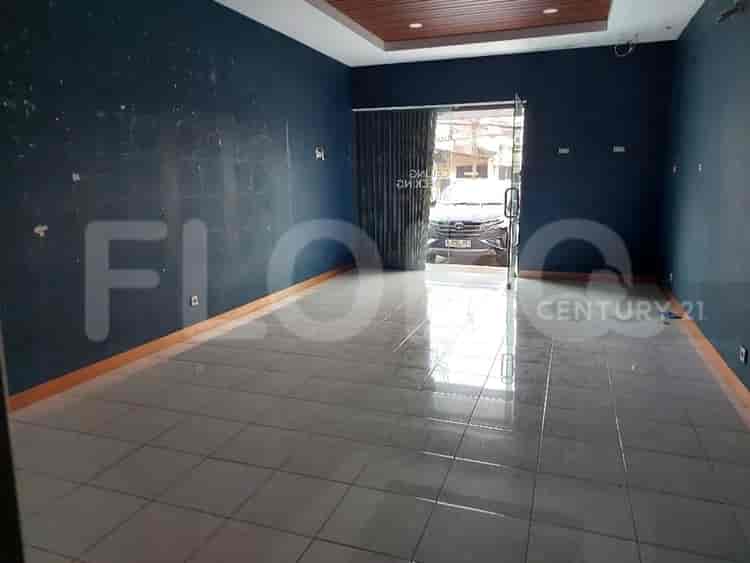 104 sqm, shophouse for rent in Veteran, Pejaten - RKR78a 1