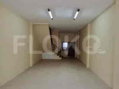 160 sqm, shophouse for rent in Veteran, Pejaten - RKR3dc 1