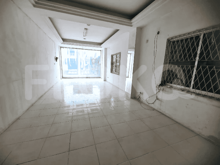 220 sqm, shophouse for rent in Arteri Pondok Indah, Pondok Indah - RKR51f 1