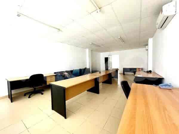 235 sqm, shophouse for rent in Meruya Ilir Raya, Puri Indah 2