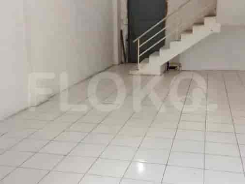 90 sqm, shophouse for rent in Raya Diklat Pemda, Tangerang - RKR0fe 3