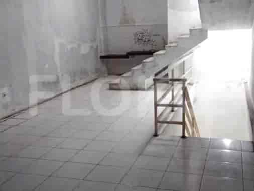 90 sqm, shophouse for rent in Raya Diklat Pemda, Tangerang - RKR0fe 5