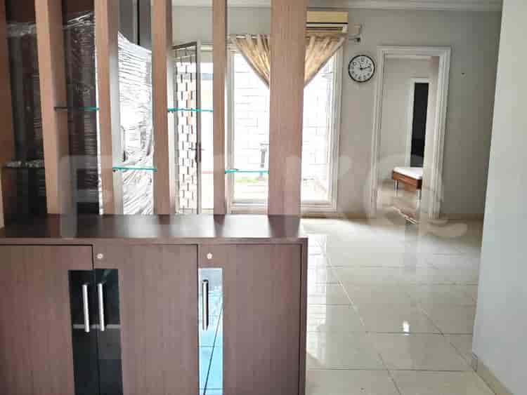 Disewakan Rumah 3 BR, Luas 300 m2 di Onyx alam sutera, Alam Sutera - RHA79f 1