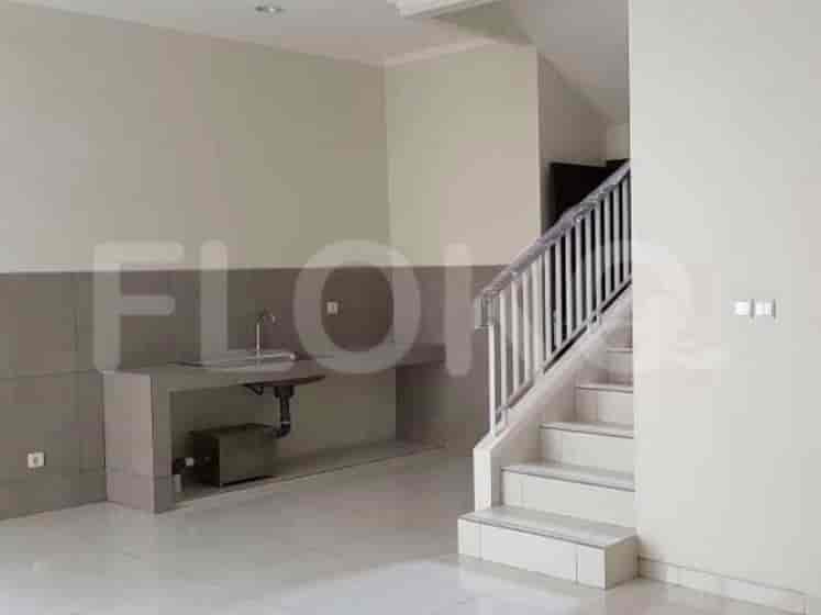 Disewakan Rumah 4 BR, Luas 143 m2 di Cluster Victoria, Alam Sutera - RHA55e 3