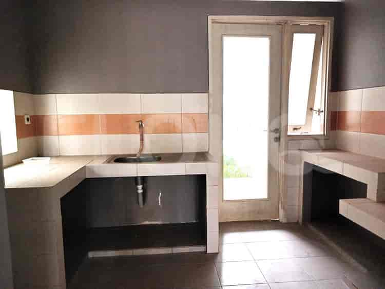 Disewakan Rumah 4 BR, Luas 200 m2 di Sutera Pelangi, Alam Sutera - RHA35c 7