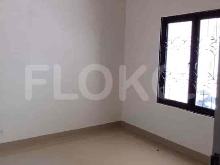 Disewakan Rumah 3 BR, Luas 60 m2 di Harapan Indah, Bekasi - RHA76d 4