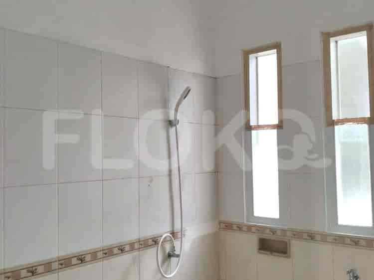 Disewakan Rumah 3 BR, Luas 92 m2 di Kemang Pratama, Bekasi - RHA553 10
