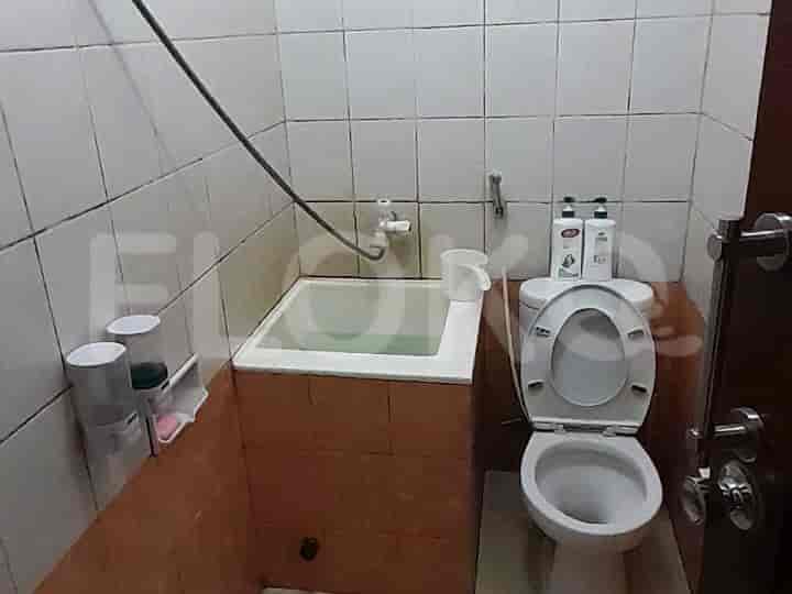 Disewakan Rumah 3 BR, Luas 100 m2 di Cluster Aralia, Harapan Indah, Bekasi - RHAe40 11