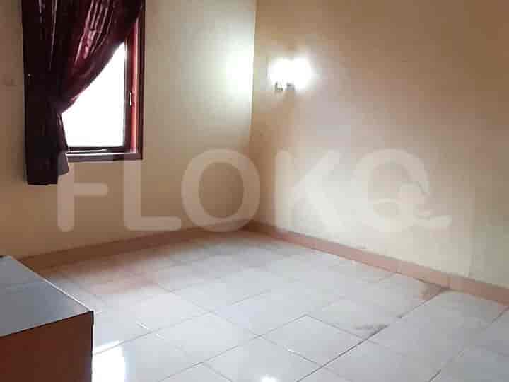 Disewakan Rumah 3 BR, Luas 100 m2 di Cluster Aralia, Harapan Indah, Bekasi - RHAe40 9