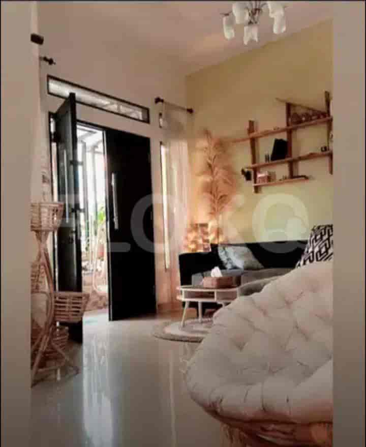 Disewakan Rumah 3 BR, Luas 110 m2 di Cluster Bintara, Bekasi - RHAaf8 2