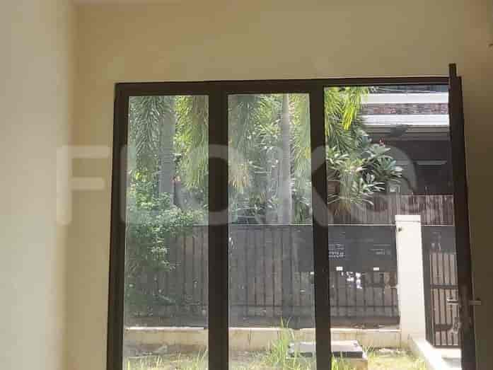 Disewakan Rumah 3 BR, Luas 115 m2 di Cluster Aralia, Bekasi - RHAc10 2