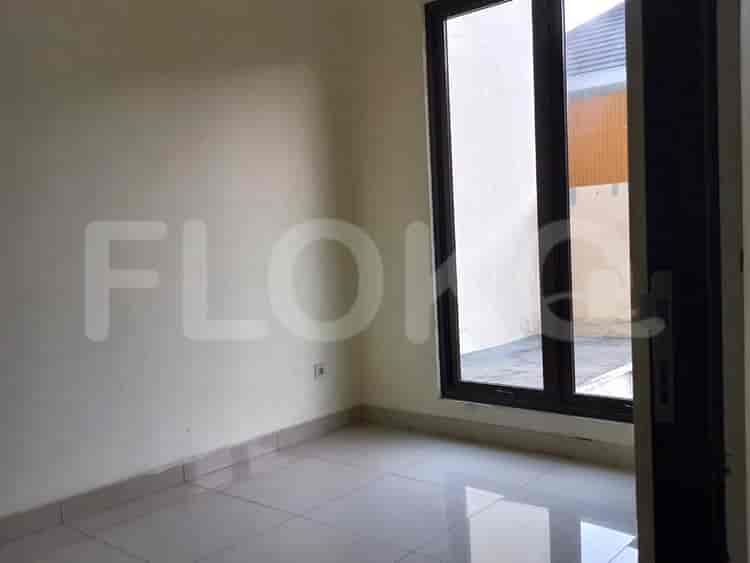 Disewakan Rumah 3 BR, Luas 140 m2 di Harapan Indah, Bekasi - RHAdb0 8