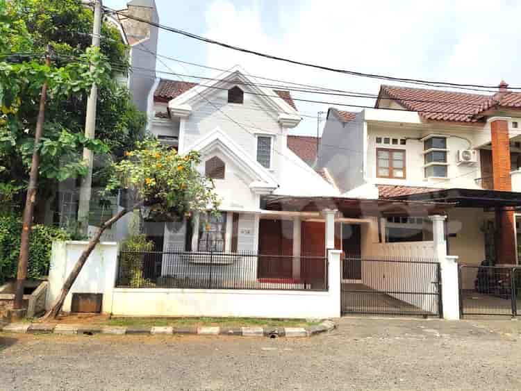 Disewakan Rumah 3 BR, Luas 150 m2 di Kemang Pratama, Bekasi - RHAd07 1