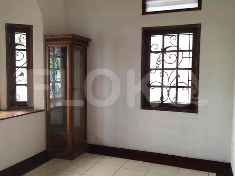 Disewakan Rumah 3 BR, Luas 150 m2 di Kemang Pratama, Bekasi - RHAd07 8